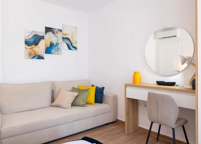 Apartment Seaview In *